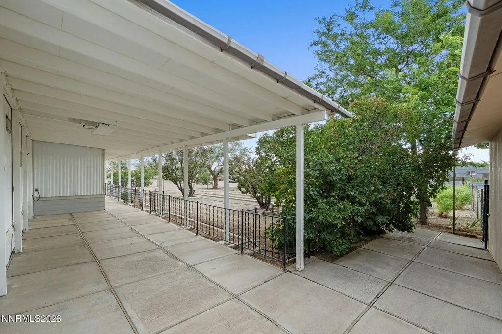 3165 Hollyhock Silver Springs NV 89429