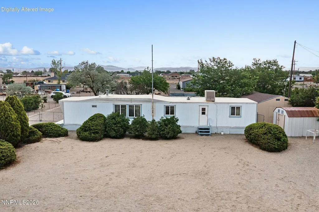 3165 Hollyhock Silver Springs NV 89429