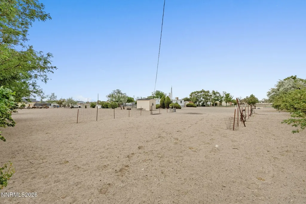 3165 Hollyhock Silver Springs NV 89429