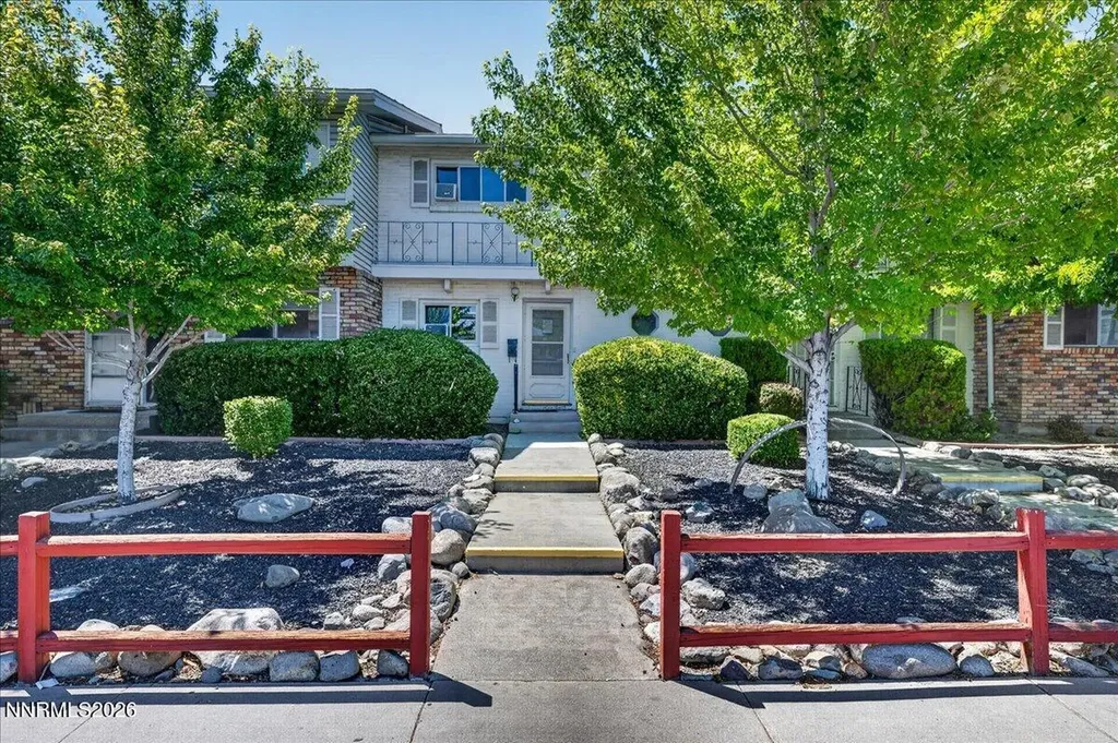 5 Smithridge Reno NV 89502
