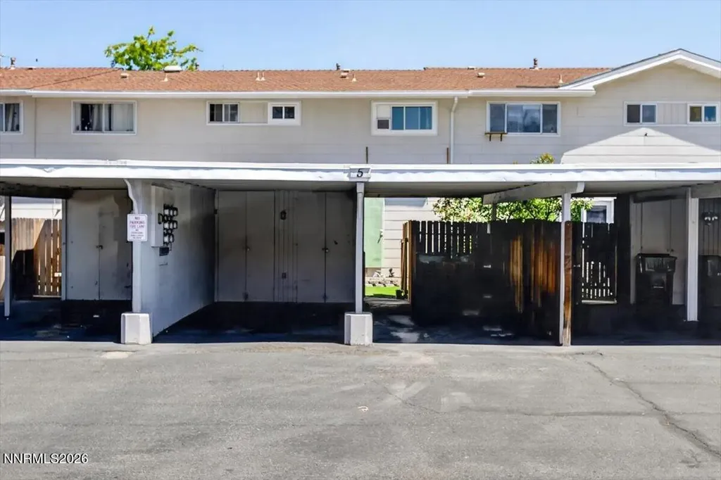 5 Smithridge Reno NV 89502