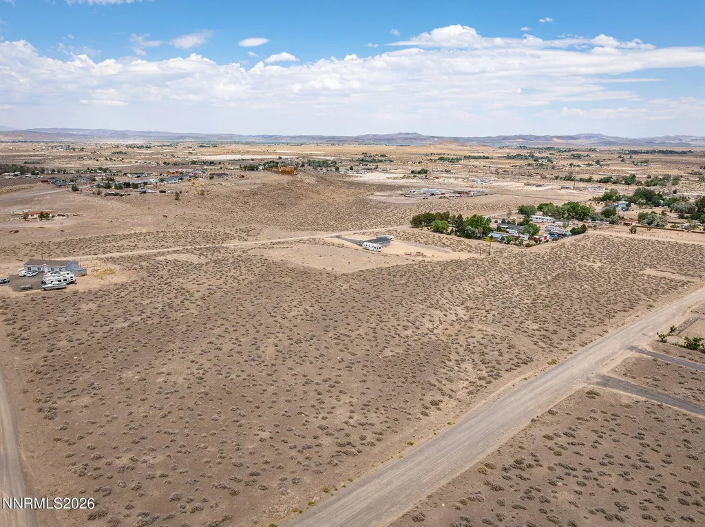 1440 Hooten Silver Springs NV 89429