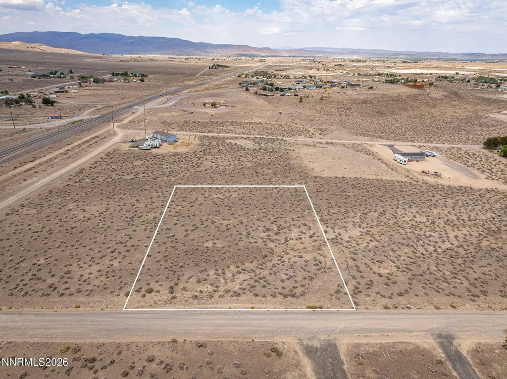 1440 Hooten Silver Springs NV 89429