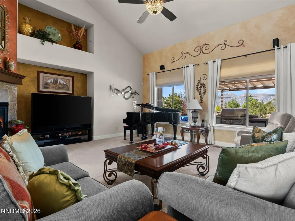 1224 Golden Eagle Gardnerville NV 89410