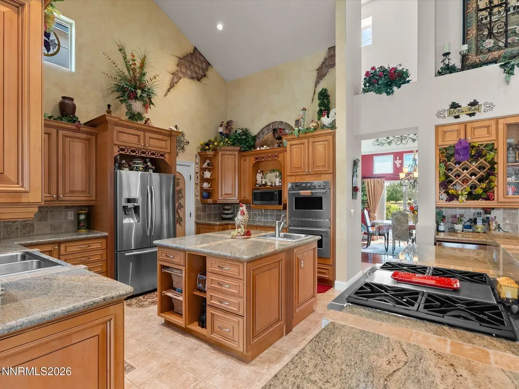 1224 Golden Eagle Gardnerville NV 89410