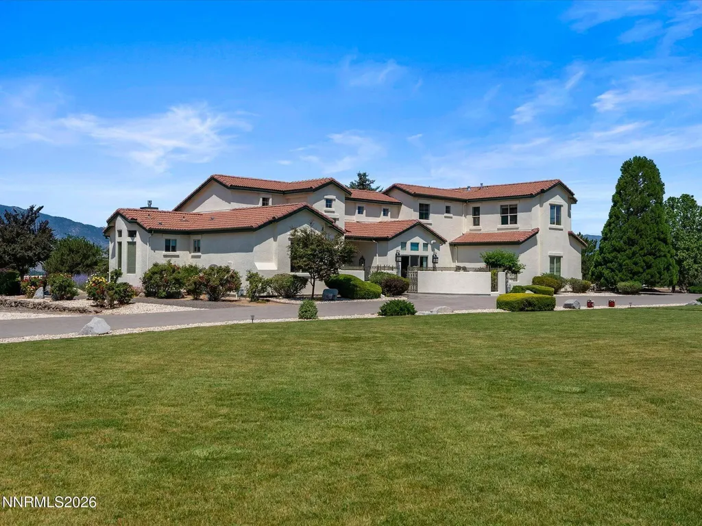 1224 Golden Eagle Gardnerville NV 89410