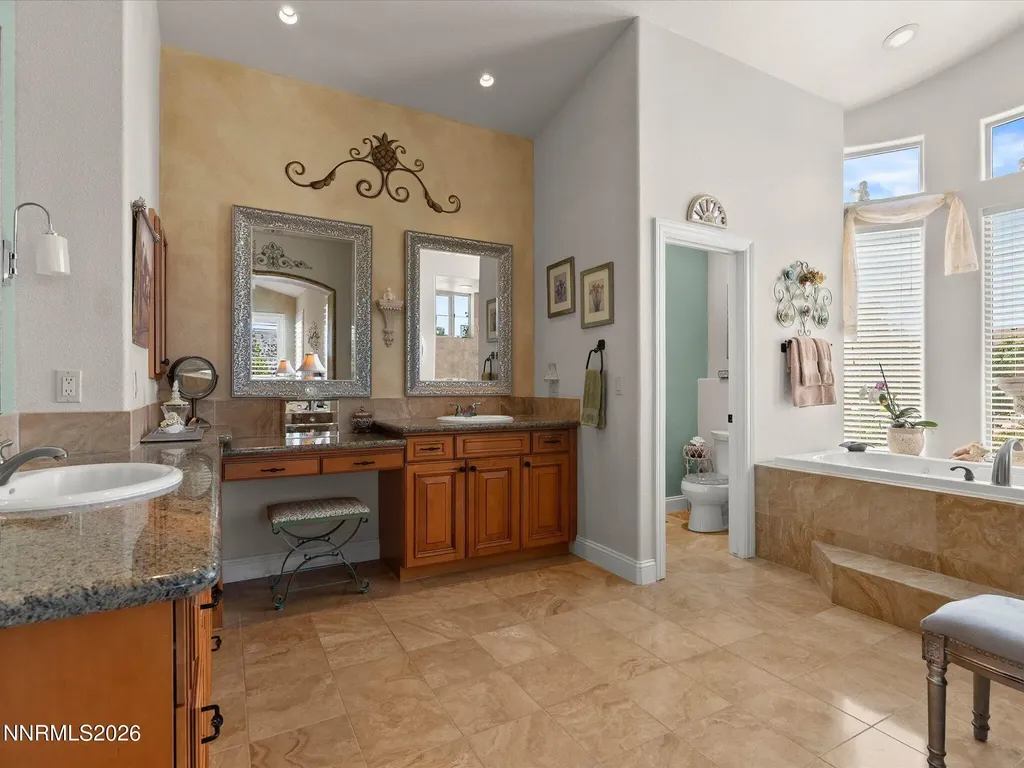 1224 Golden Eagle Gardnerville NV 89410