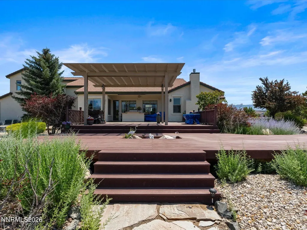 1224 Golden Eagle Gardnerville NV 89410