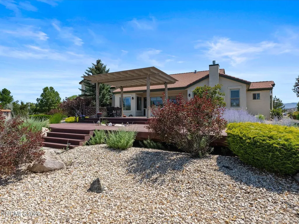 1224 Golden Eagle Gardnerville NV 89410