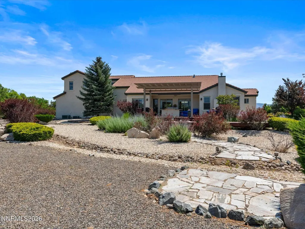 1224 Golden Eagle Gardnerville NV 89410