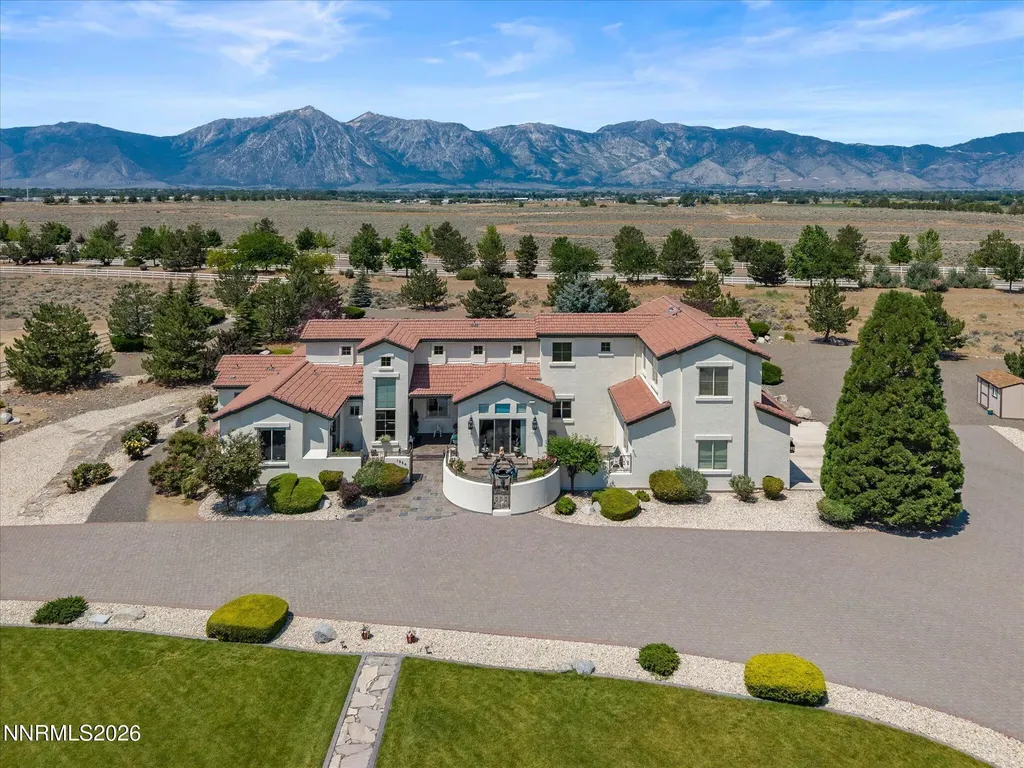 1224 Golden Eagle Gardnerville NV 89410