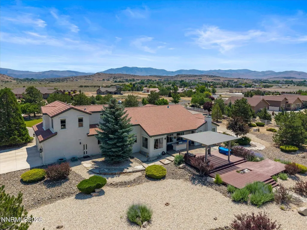 1224 Golden Eagle Gardnerville NV 89410