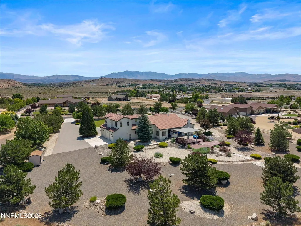 1224 Golden Eagle Gardnerville NV 89410