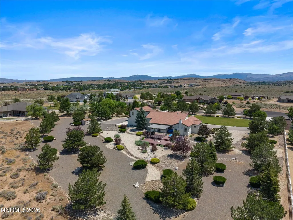 1224 Golden Eagle Gardnerville NV 89410