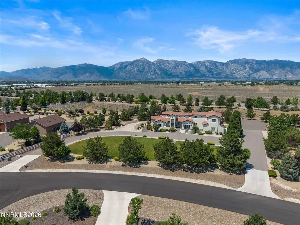 1224 Golden Eagle Gardnerville NV 89410