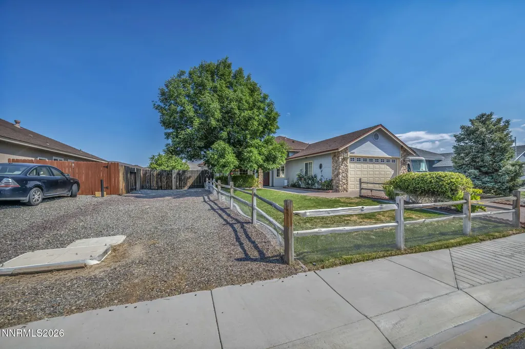 1007 Ryegrass Dayton NV 89403