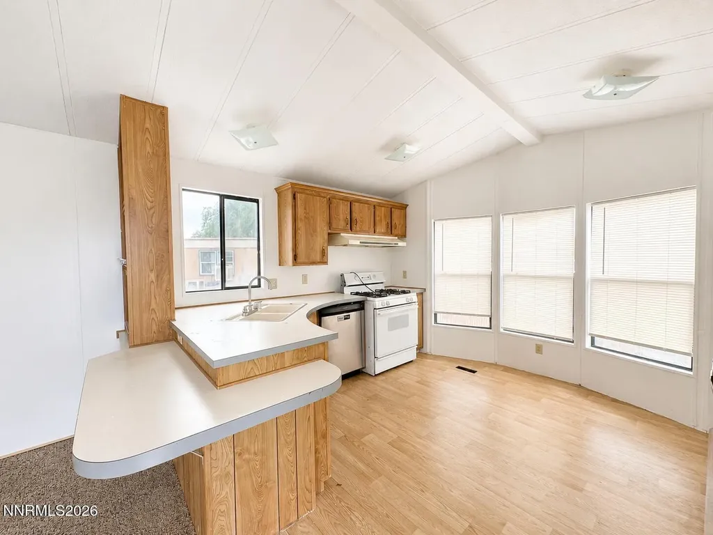 6255 Nugget Winnemucca NV 89445