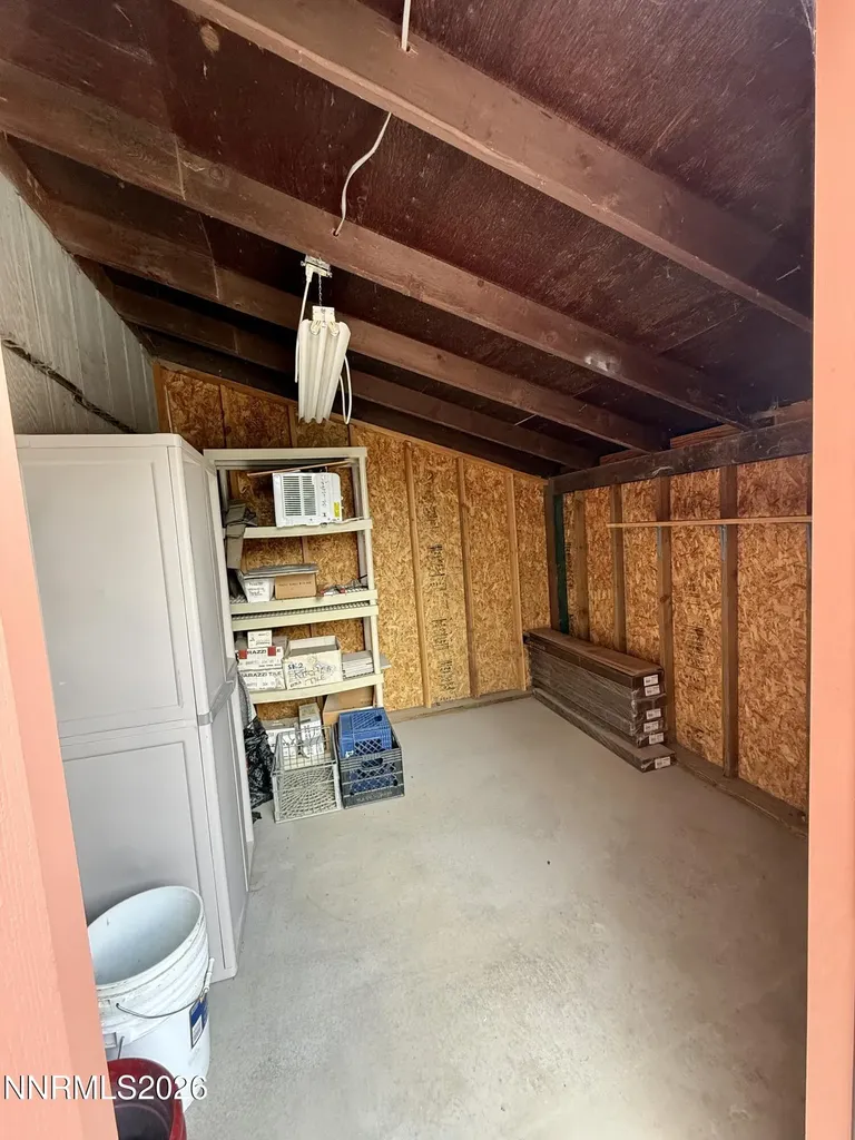 46 Maple Yerington NV 89447