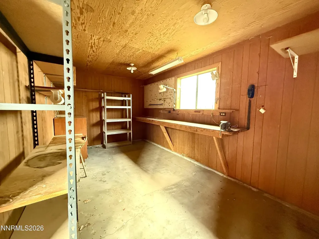 46 Maple Yerington NV 89447