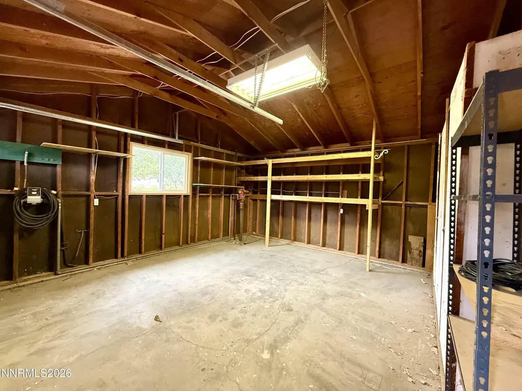 46 Maple Yerington NV 89447