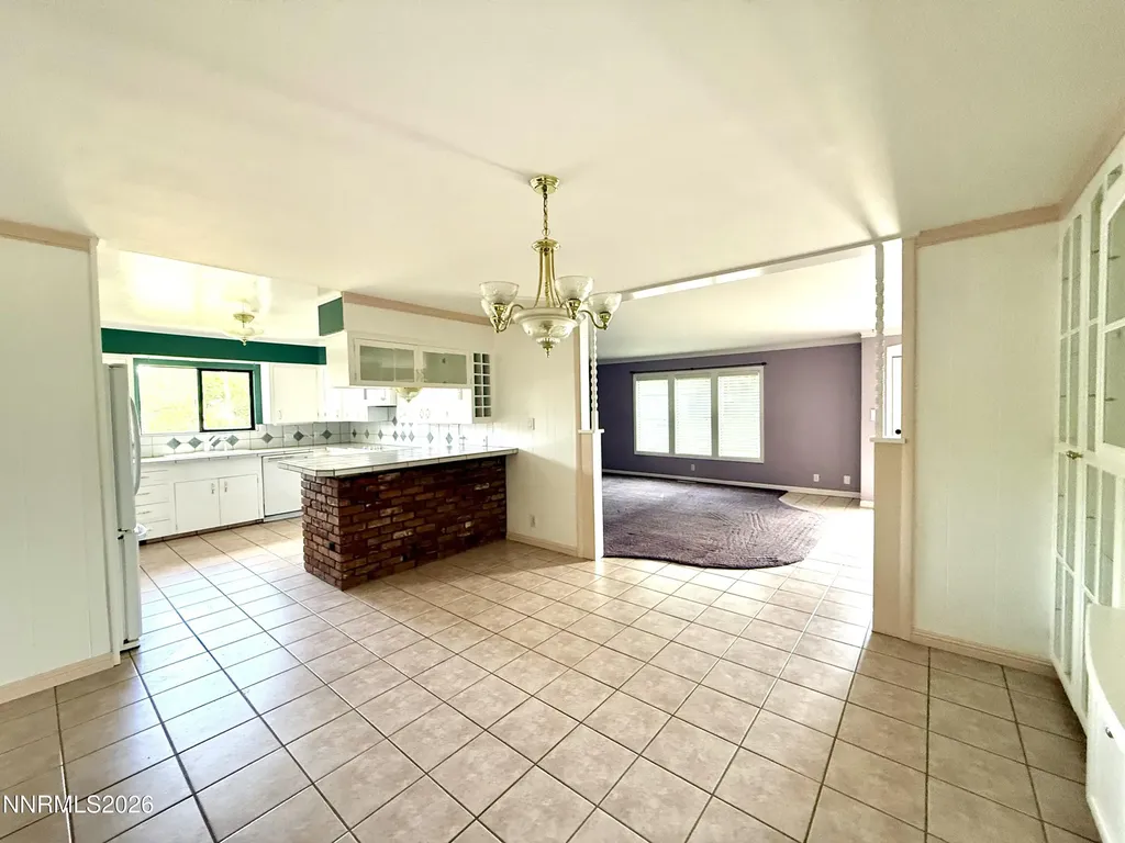 46 Maple Yerington NV 89447