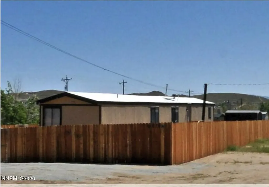 230 8th Sun Valley NV 89433