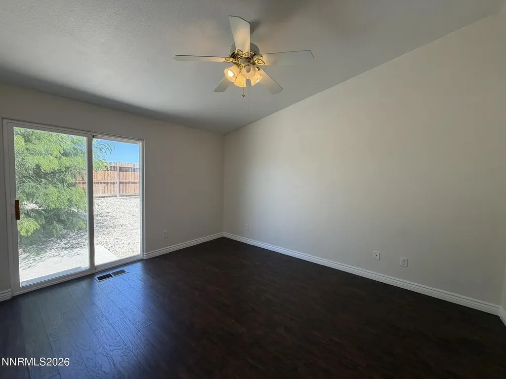 2136 Fort Bridger Fernley NV 89408