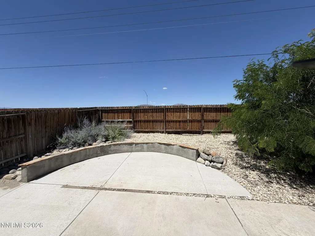 2136 Fort Bridger Fernley NV 89408