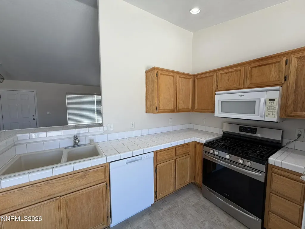 2136 Fort Bridger Fernley NV 89408