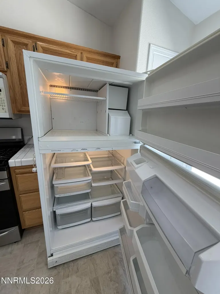 2136 Fort Bridger Fernley NV 89408