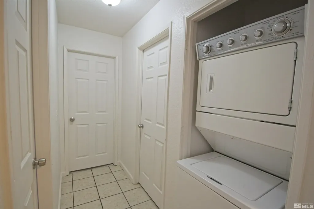 2375 Tripp Reno NV 89512