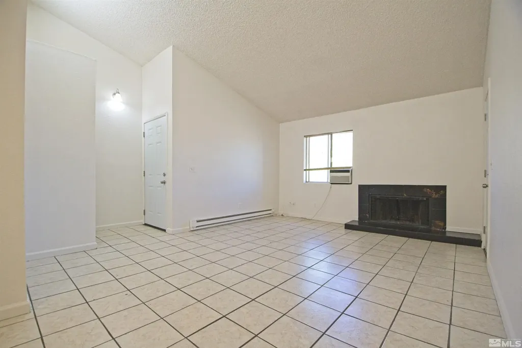 2375 Tripp Reno NV 89512