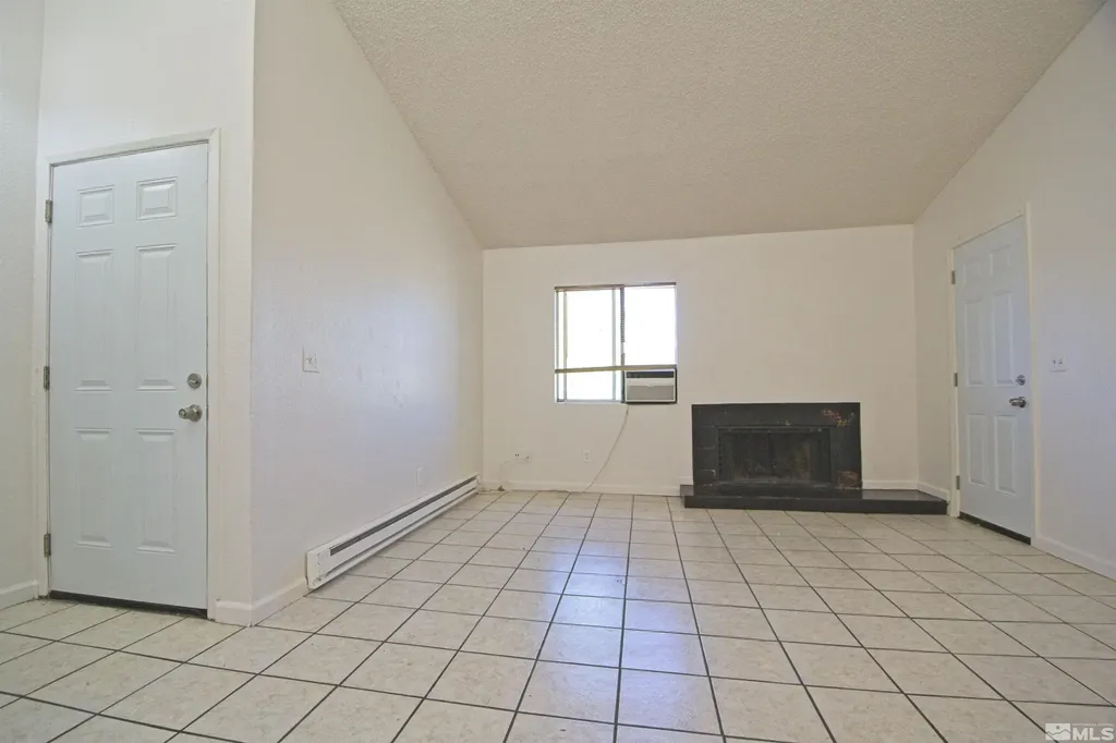 2375 Tripp Reno NV 89512