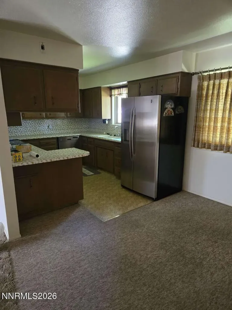 14 Willow Yerington NV 89447