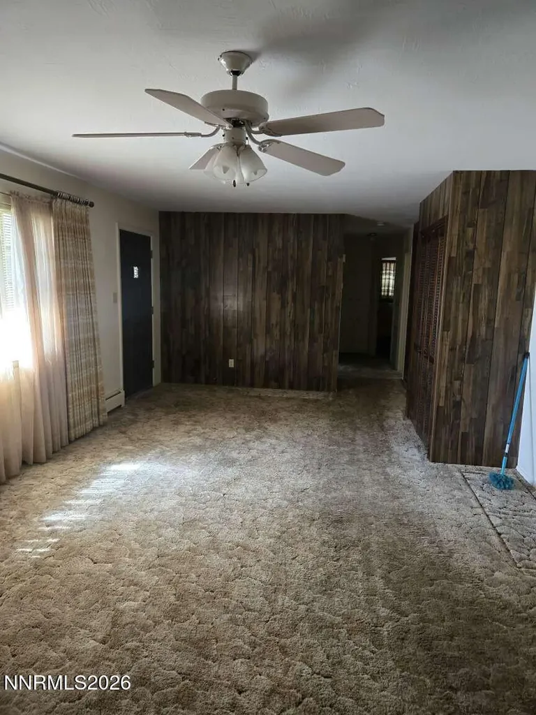 14 Willow Yerington NV 89447