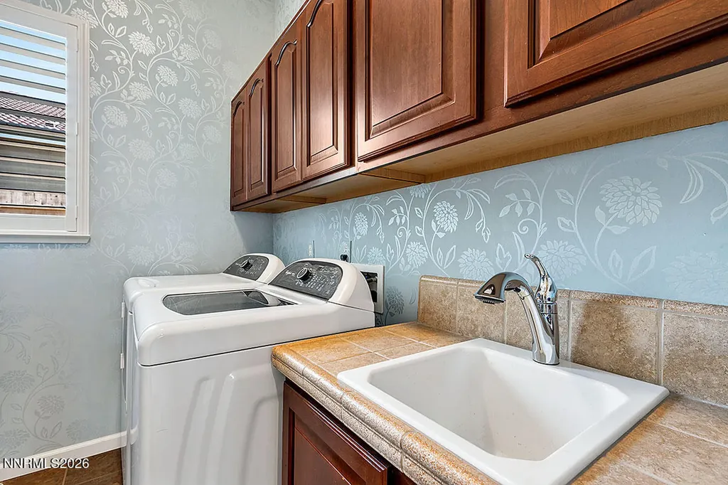 2694 Mule Reno NV 89521