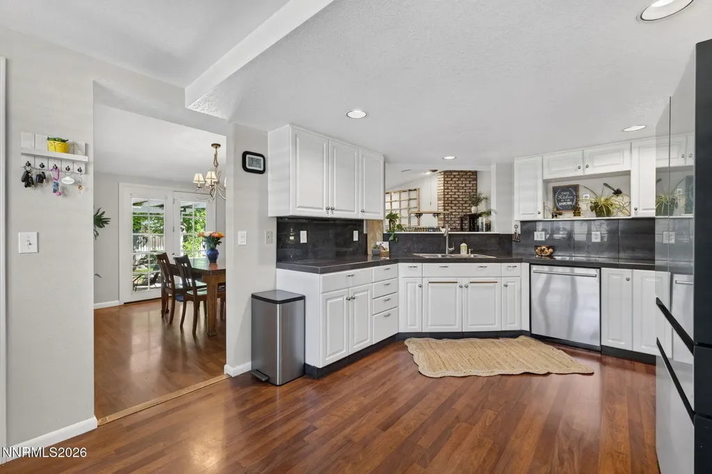 1492 Mary Jo Gardnerville NV 89460