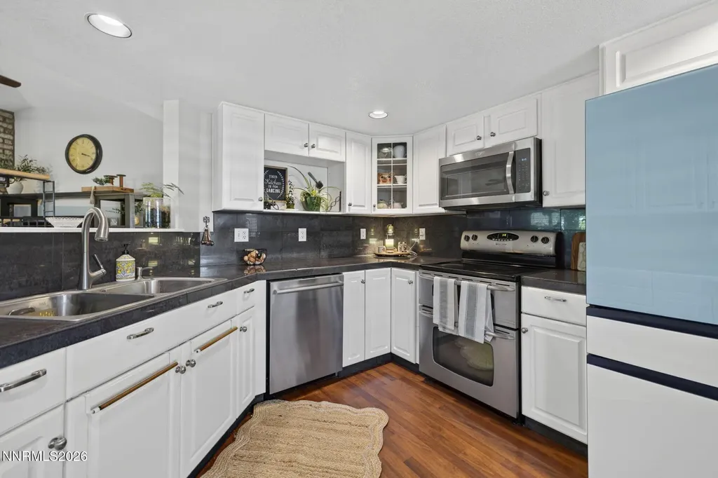 1492 Mary Jo Gardnerville NV 89460