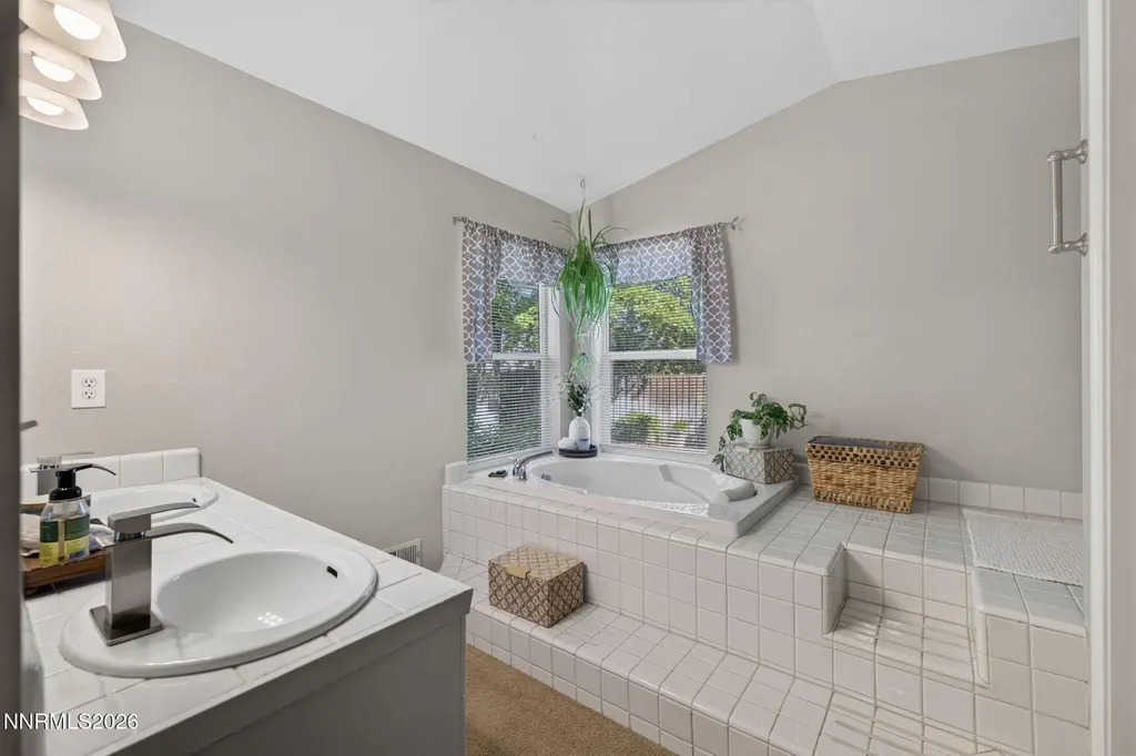 1492 Mary Jo Gardnerville NV 89460