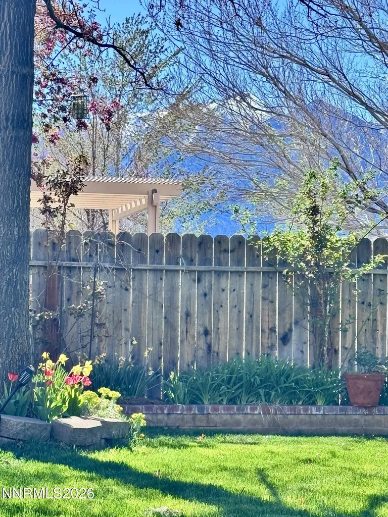 1492 Mary Jo Gardnerville NV 89460