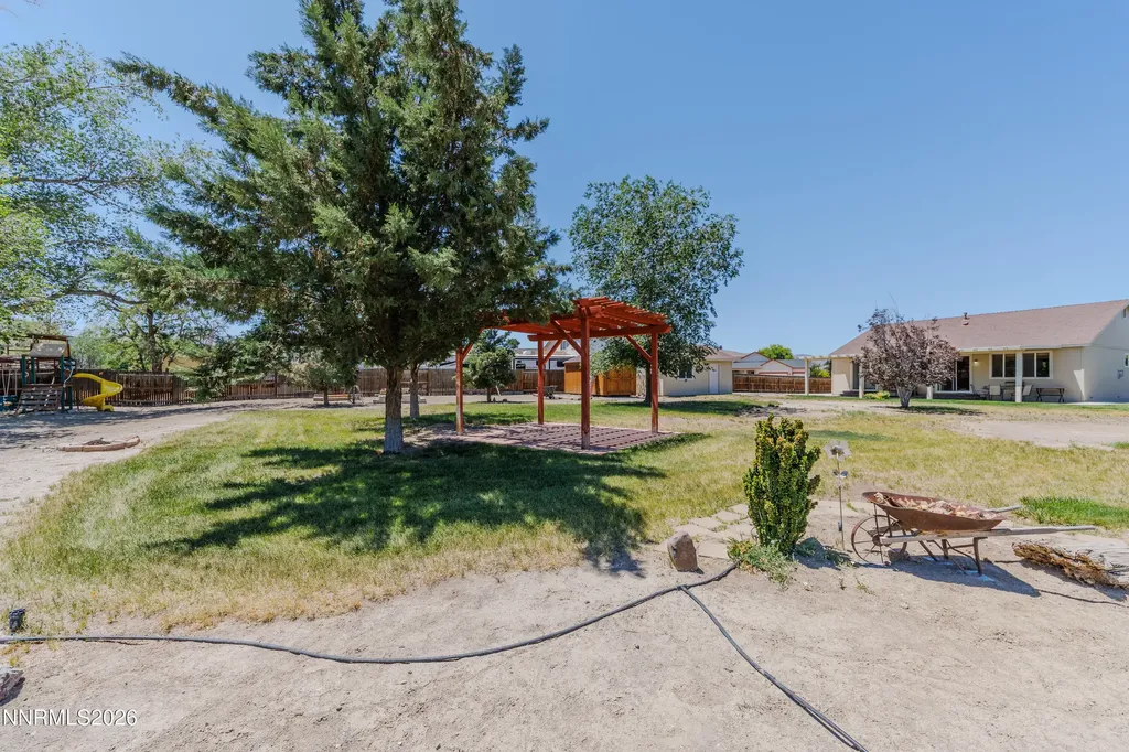 1319 Winnies Fernley NV 89408