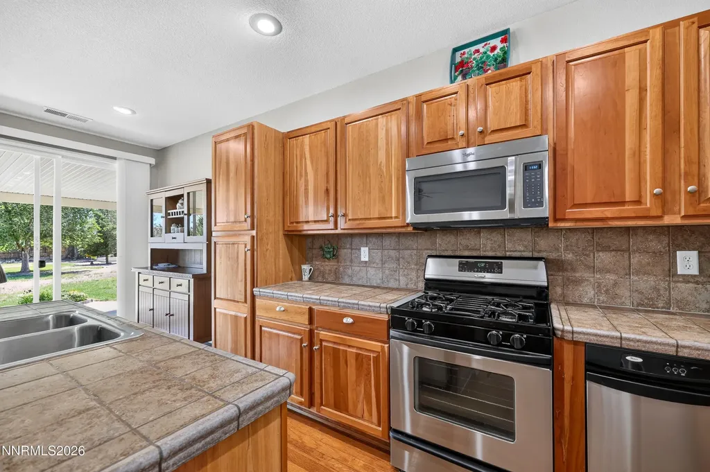 1319 Winnies Fernley NV 89408