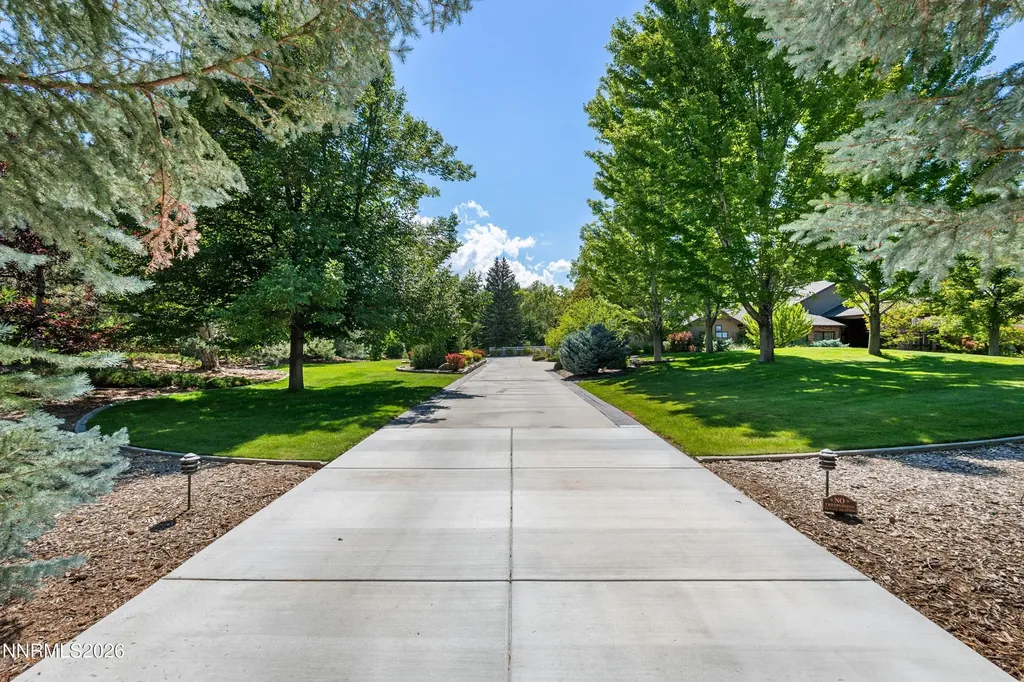 1456 Willow Creek Gardnerville NV 89410
