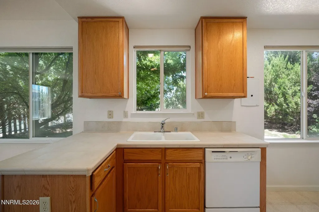 2555 Glen Eagles Reno NV 89523