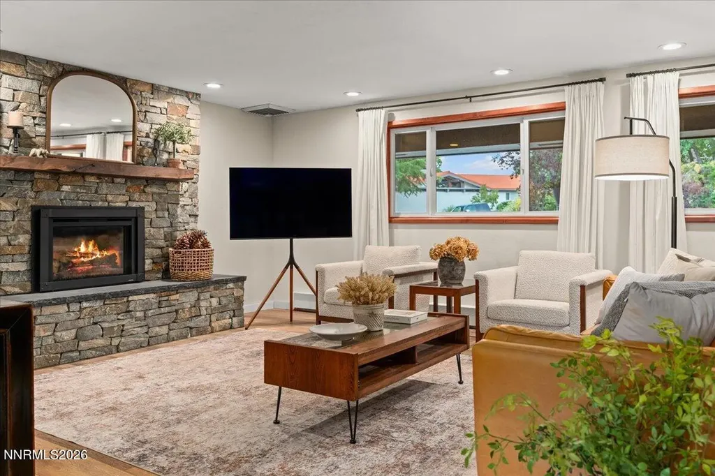 2475 Pioneer Reno NV 89509
