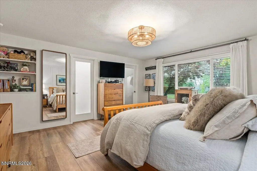 2475 Pioneer Reno NV 89509