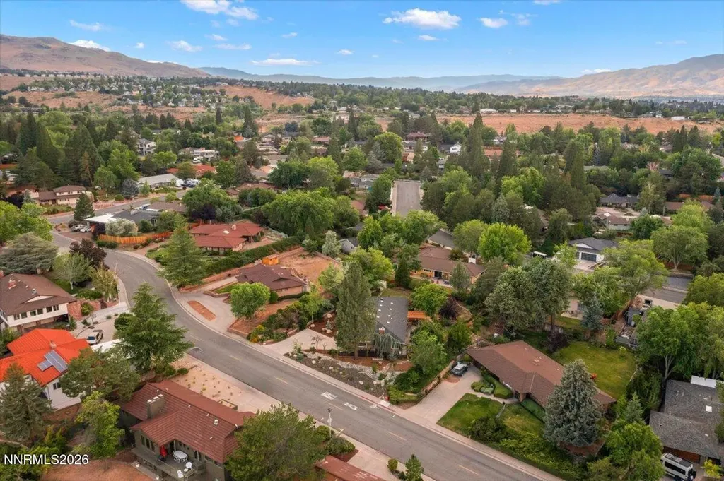 2475 Pioneer Reno NV 89509