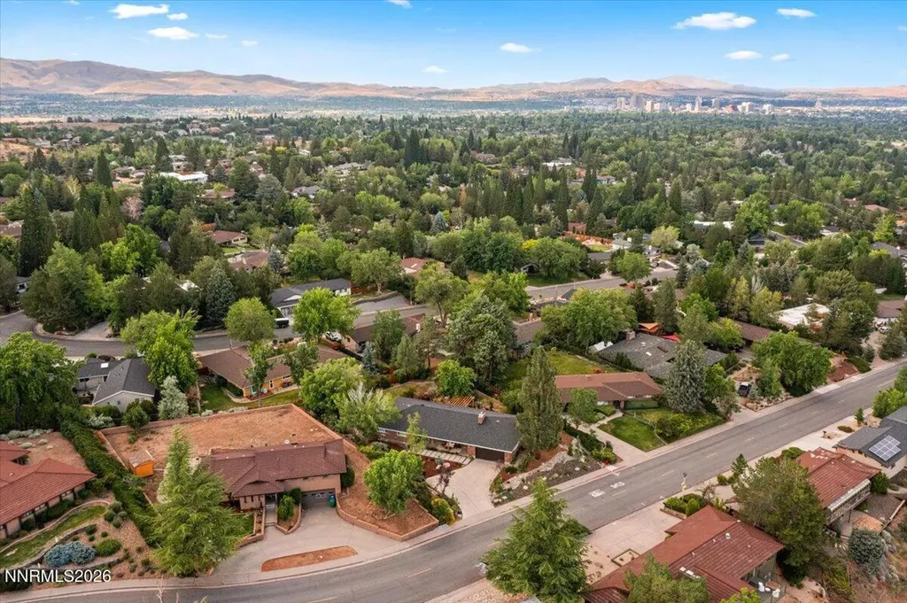 2475 Pioneer Reno NV 89509