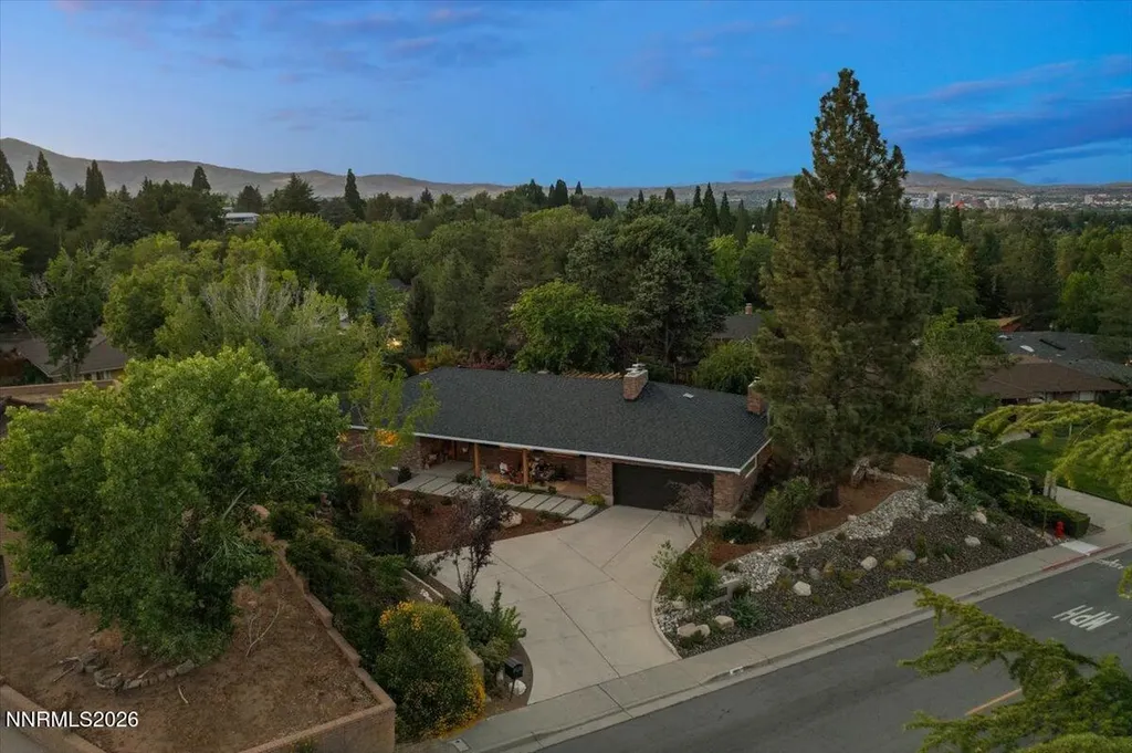 2475 Pioneer Reno NV 89509