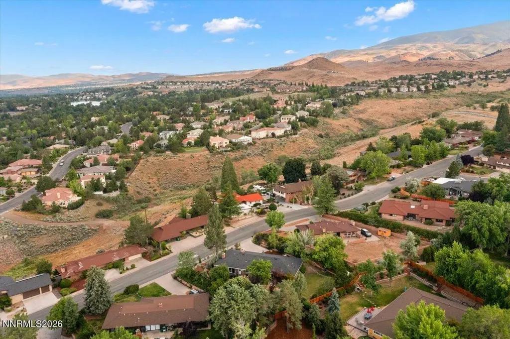 2475 Pioneer Reno NV 89509